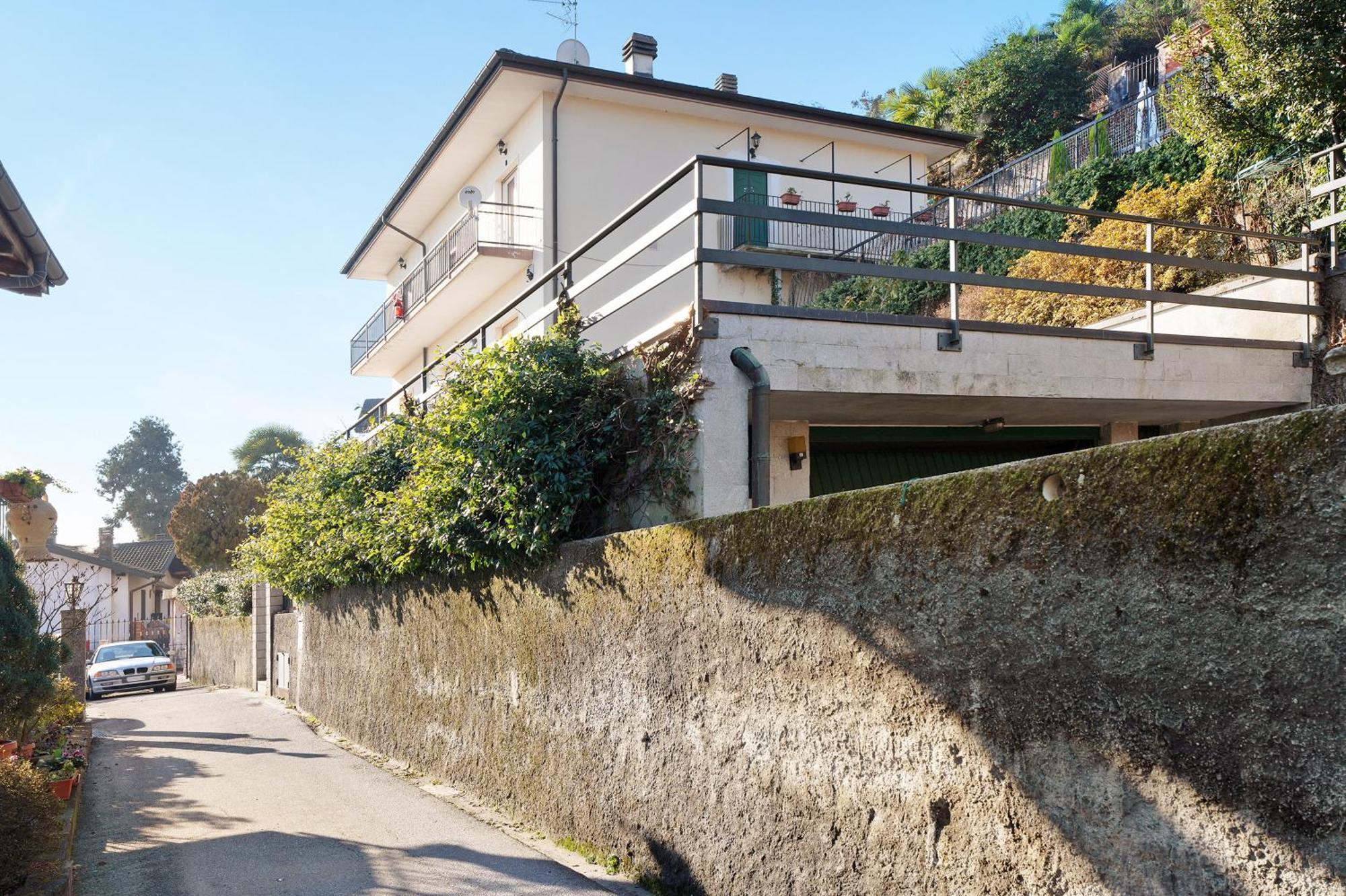 Casa Bella Apartment Intra Bagian luar foto